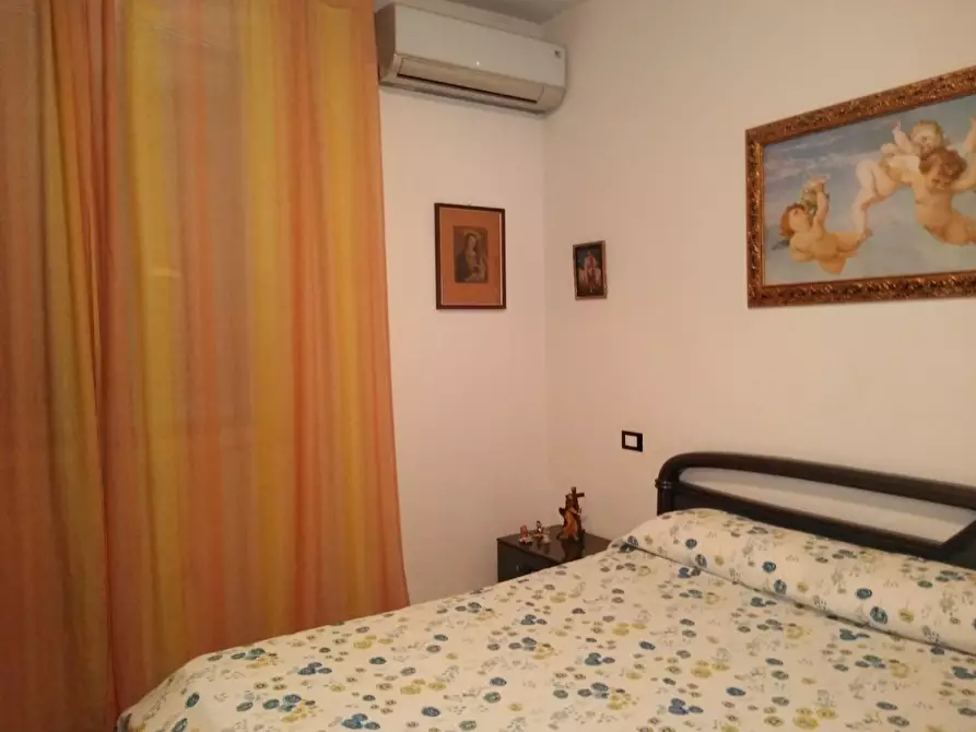 Immagine 11 di Casa semindipendente in vendita  a Carrara