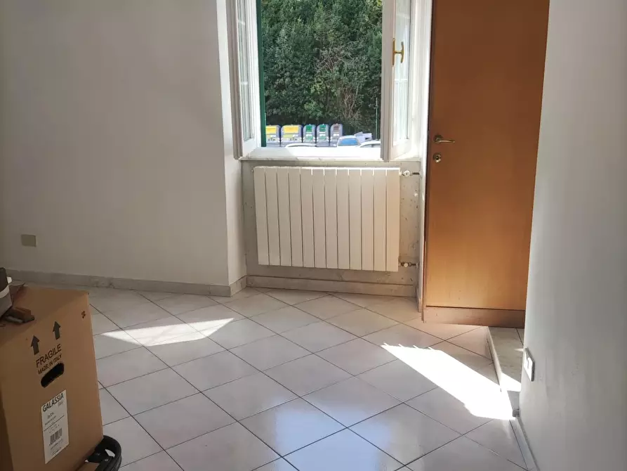 Immagine 15 di Appartamento in vendita  a Carrara