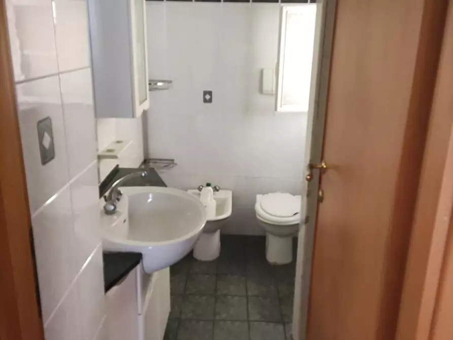 Immagine 16 di Appartamento in vendita  a Carrara