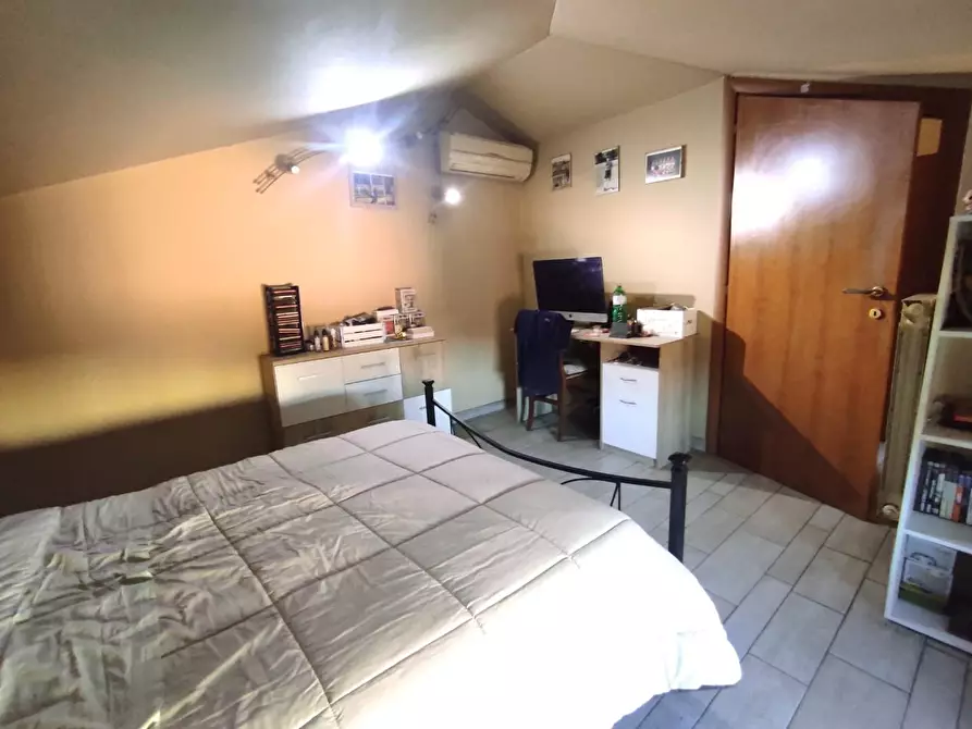 Immagine 16 di Casa semindipendente in vendita  a Castelnuovo Magra