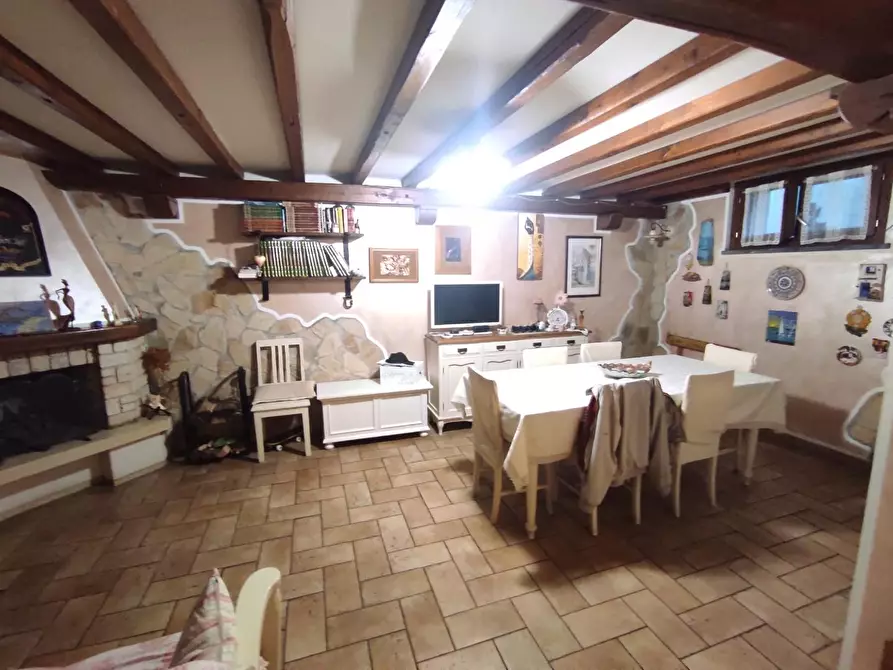 Immagine 28 di Casa semindipendente in vendita  a Castelnuovo Magra