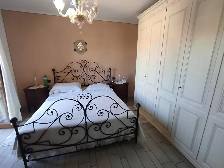 Immagine 8 di Casa semindipendente in vendita  a Castelnuovo Magra