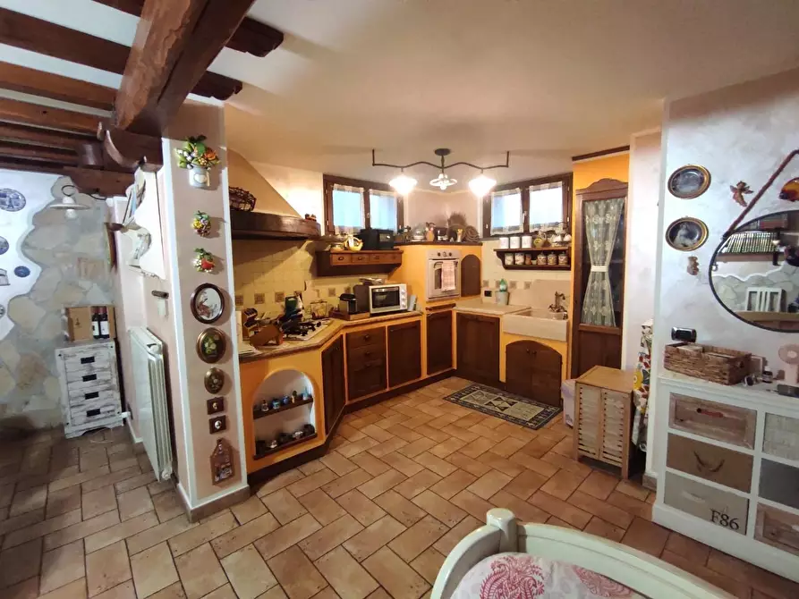 Immagine 26 di Casa semindipendente in vendita  a Castelnuovo Magra