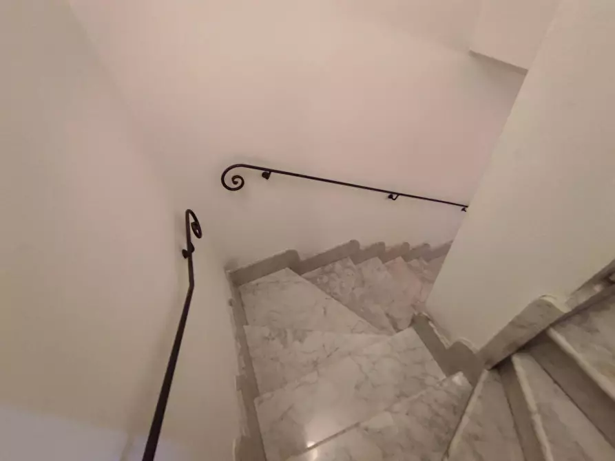 Immagine 21 di Casa semindipendente in vendita  a Castelnuovo Magra