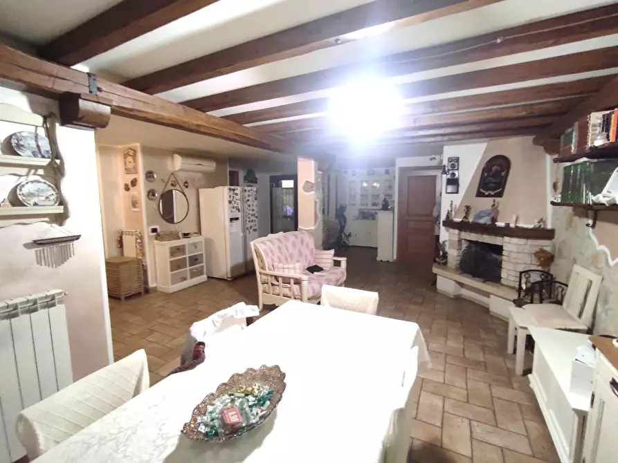 Immagine 29 di Casa semindipendente in vendita  a Castelnuovo Magra