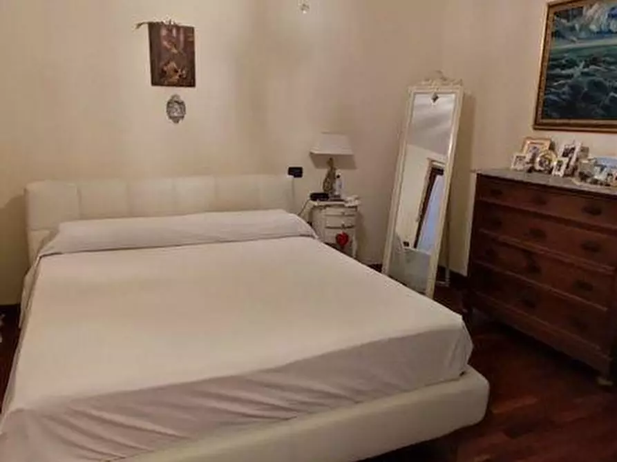 Immagine 21 di Casa bifamiliare in vendita  a Castelnuovo Magra