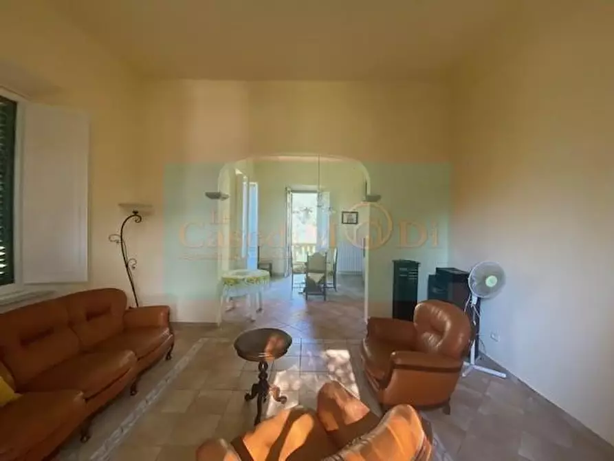 Immagine 16 di Villa in vendita  a Livorno