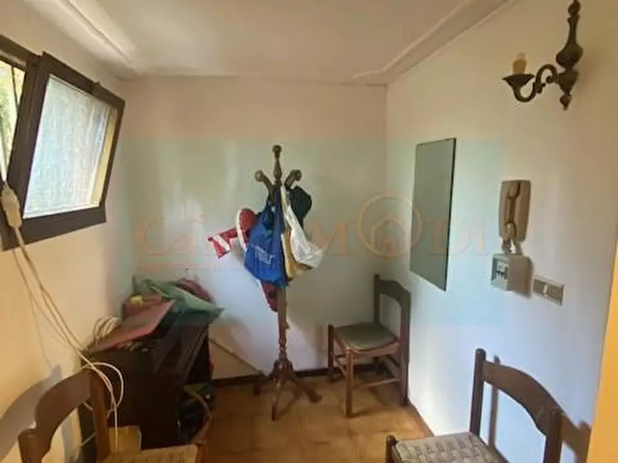 Immagine 51 di Villa in vendita  a Livorno