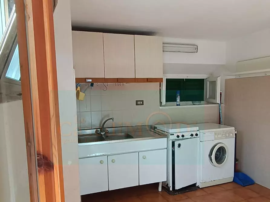 Immagine 63 di Villa in vendita  a Livorno