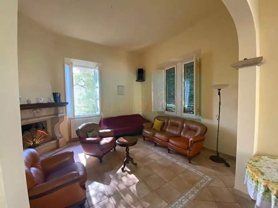 Immagine 13 di Villa in vendita  a Livorno