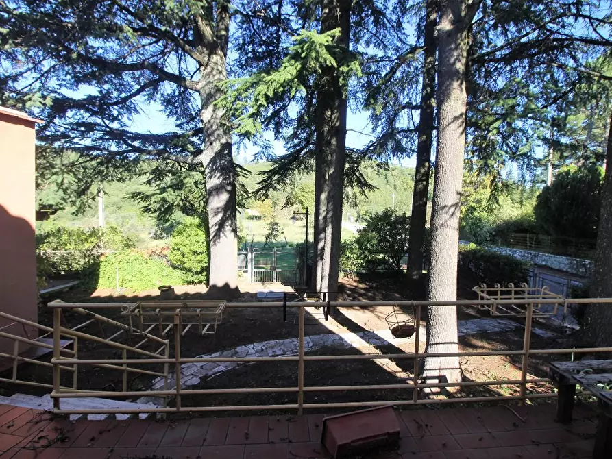 Immagine 3 di Porzione di casa in vendita  a Gaiole In Chianti