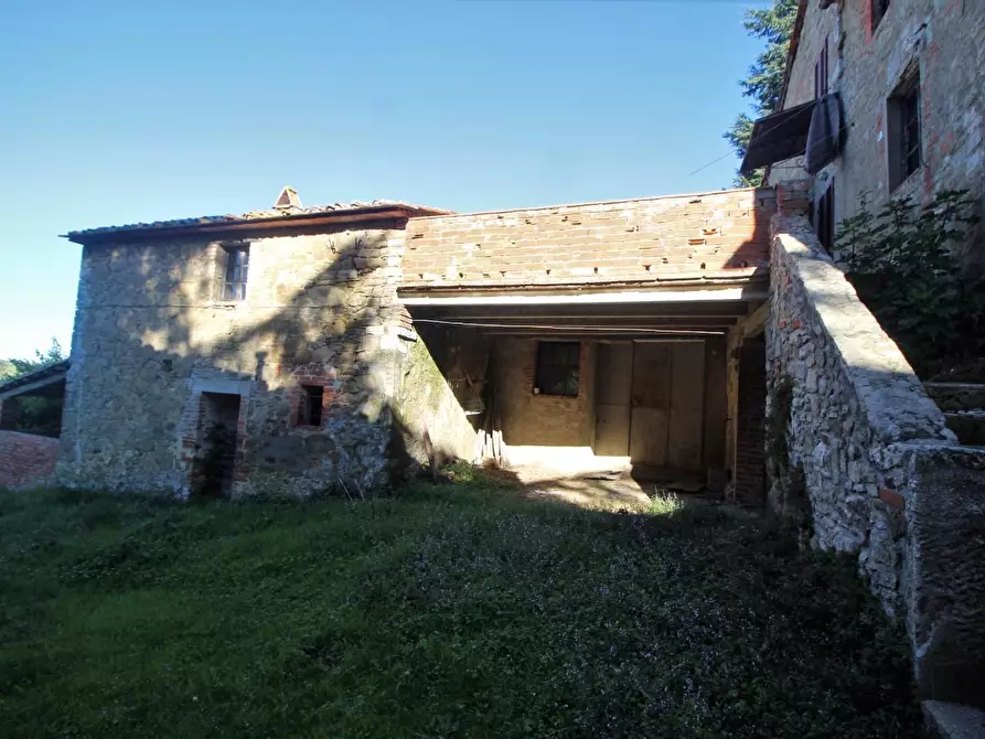 Immagine 31 di Casa colonica in vendita  a Gaiole In Chianti