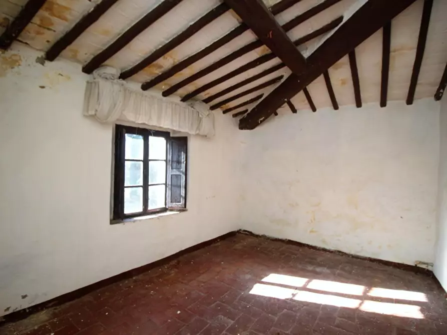 Immagine 27 di Casa colonica in vendita  a Gaiole In Chianti
