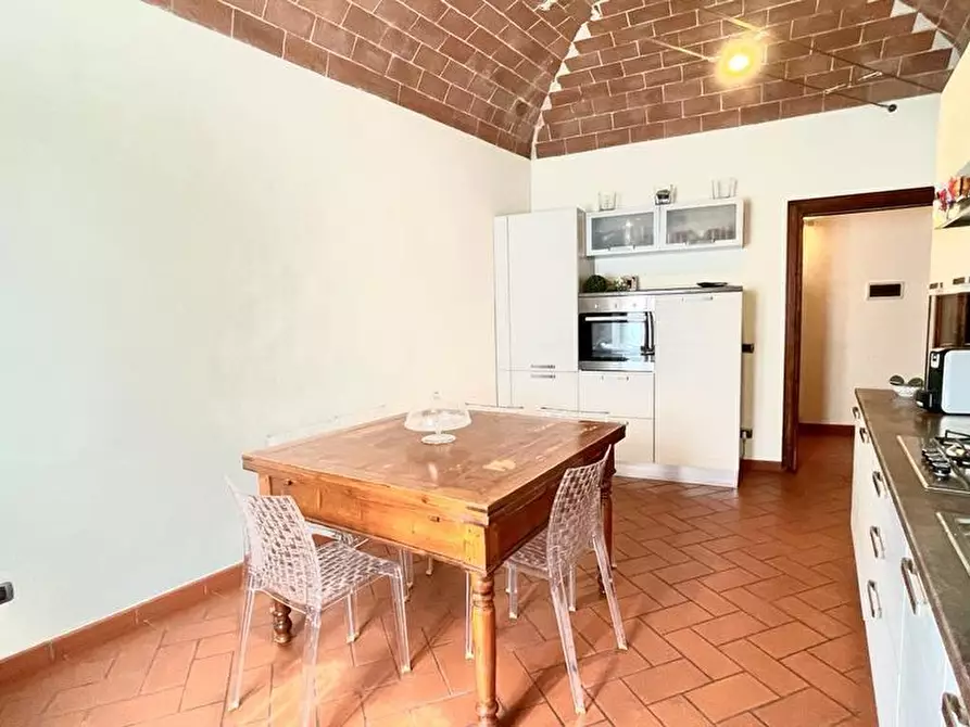 Immagine 3 di Appartamento in vendita  a Cascina