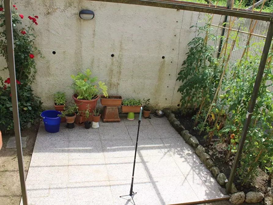 Immagine 13 di Villetta a schiera in vendita  a Carrara