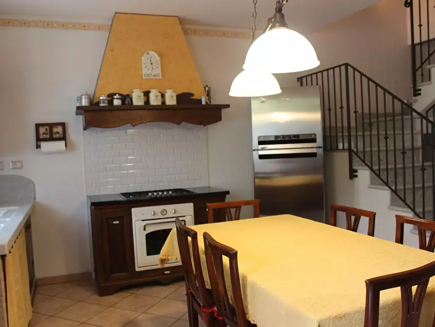 Immagine 16 di Villetta a schiera in vendita  a Carrara