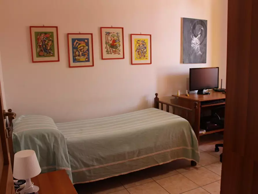 Immagine 5 di Villetta a schiera in vendita  a Carrara