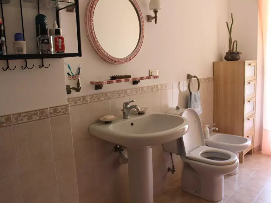 Immagine 6 di Villetta a schiera in vendita  a Carrara