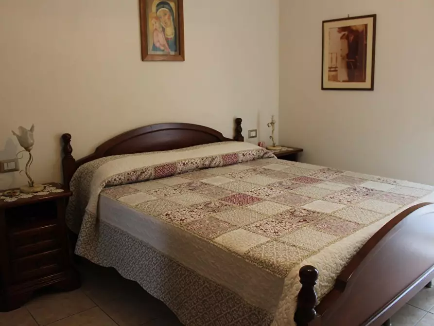 Immagine 4 di Villetta a schiera in vendita  a Carrara