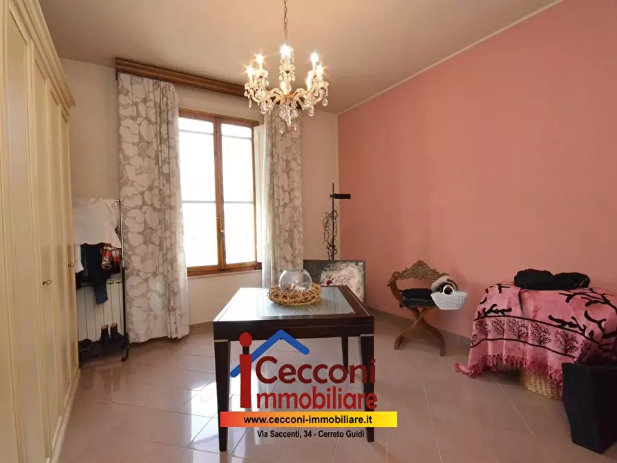 Immagine 11 di Appartamento in vendita  a Empoli