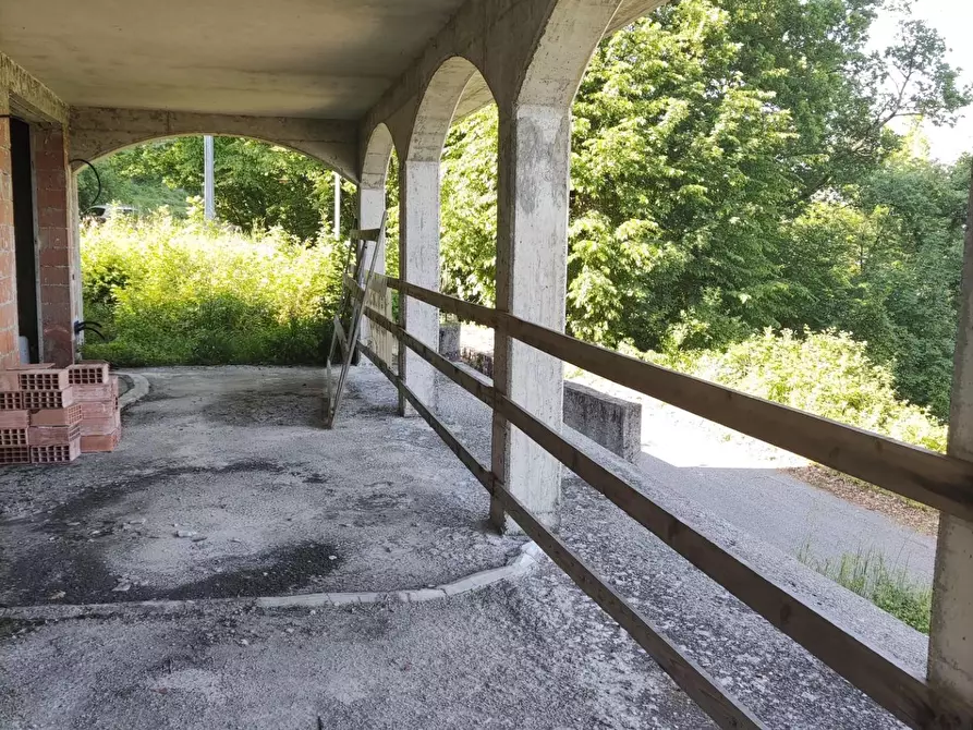 Immagine 13 di Villa in vendita  a Carrara