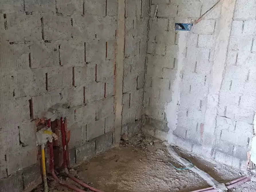 Immagine 16 di Villa in vendita  a Carrara