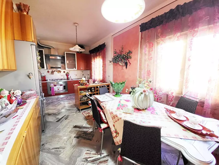 Immagine 7 di Appartamento in vendita  a Cascina