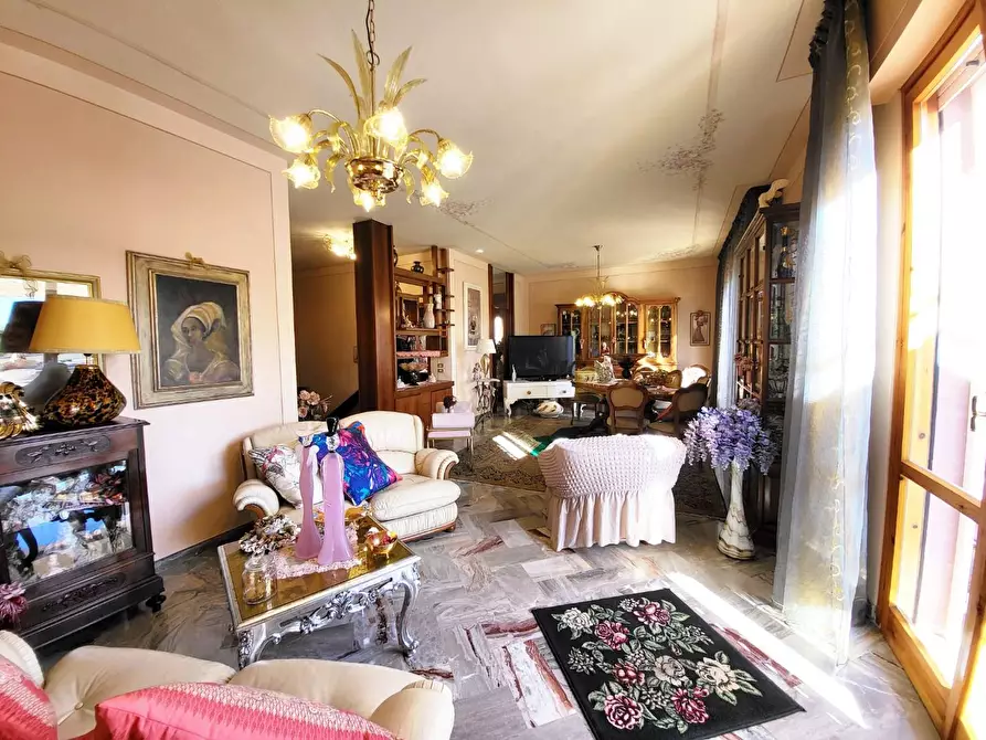 Immagine 3 di Appartamento in vendita  a Cascina