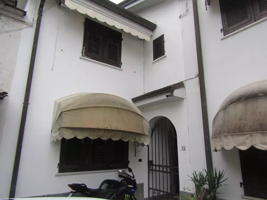 Immagine 14 di Terratetto in vendita  a Carrara