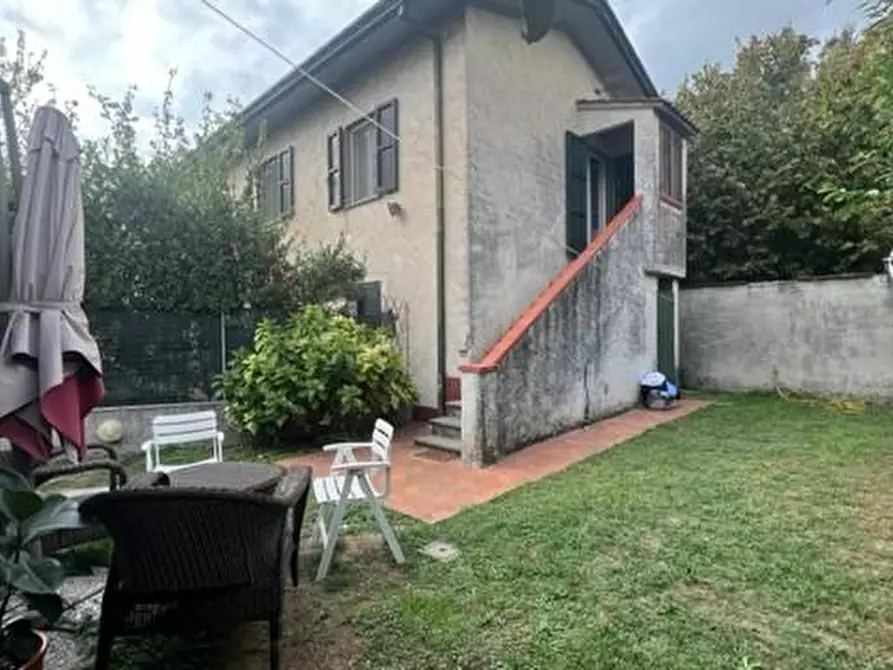 Immagine 30 di Casa semindipendente in vendita  a Seravezza