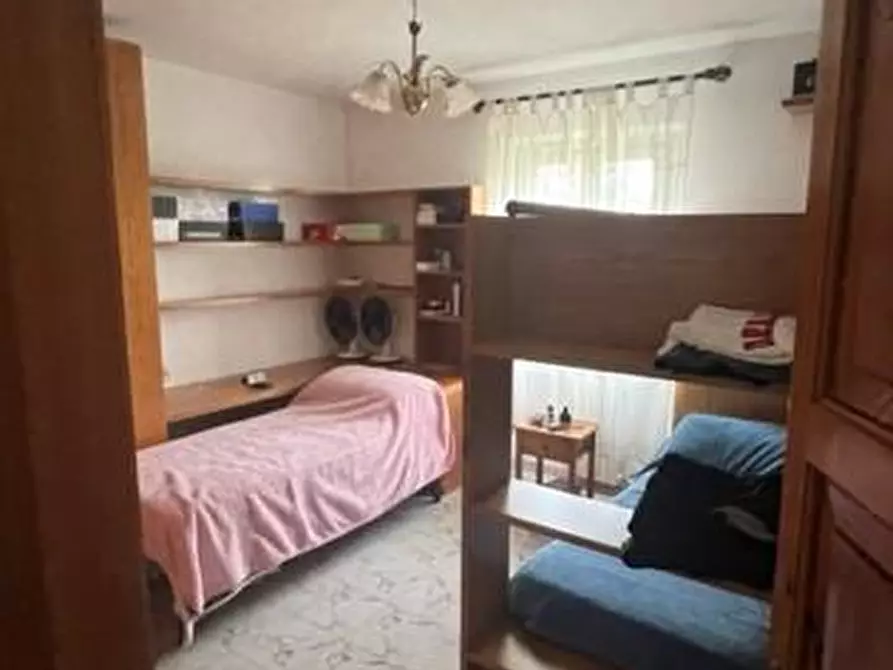 Immagine 24 di Casa semindipendente in vendita  a Seravezza