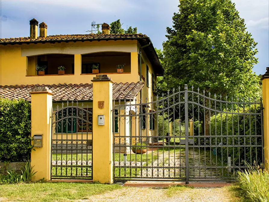Immagine 4 di Villa in vendita  a San Miniato