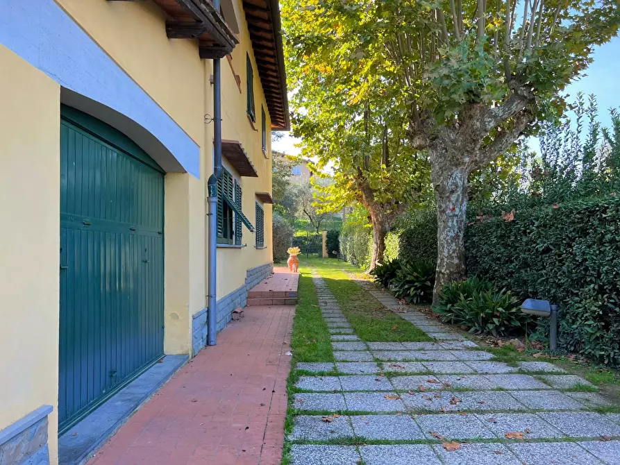 Immagine 20 di Villa in vendita  a San Miniato