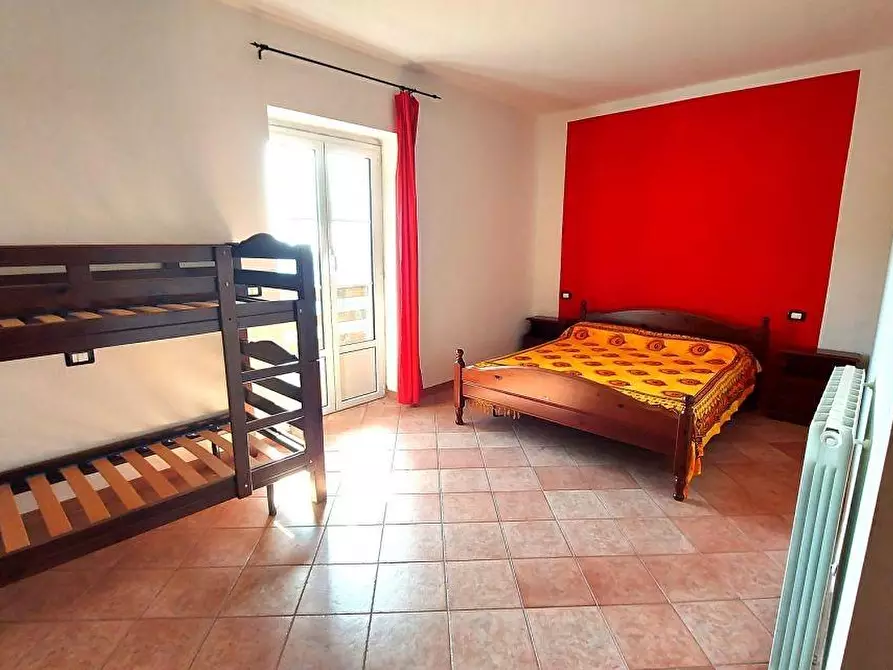 Immagine 32 di Villa in vendita  a Carro