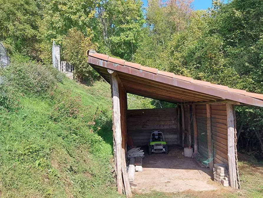 Immagine 47 di Villa in vendita  a Carro