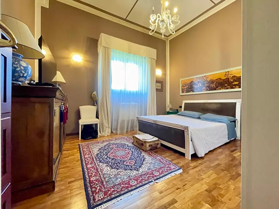 Immagine 21 di Appartamento in vendita  a Pontedera