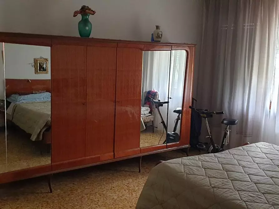 Immagine 38 di Villa in vendita  a Pisa