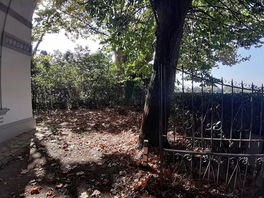 Immagine 5 di Casa bifamiliare in vendita  a San Giuliano Terme