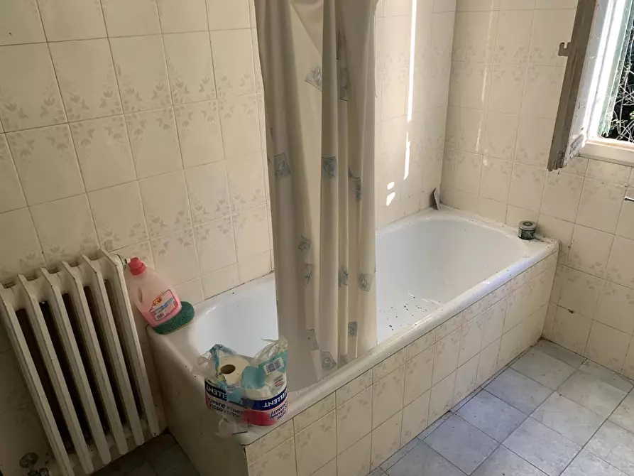 Immagine 18 di Casa bifamiliare in vendita  a San Giuliano Terme