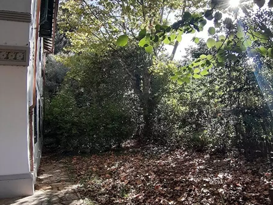 Immagine 4 di Casa bifamiliare in vendita  a San Giuliano Terme