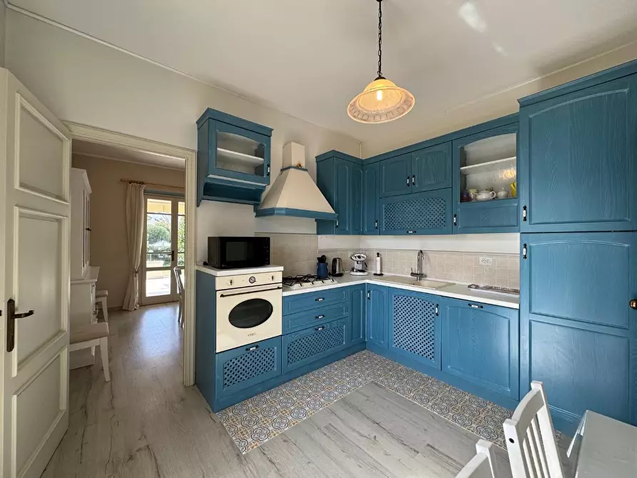 Immagine 9 di Villa in vendita  a Forte Dei Marmi