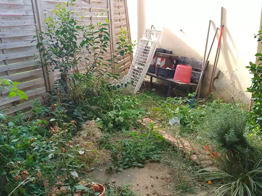 Immagine 6 di Appartamento in vendita  a Livorno