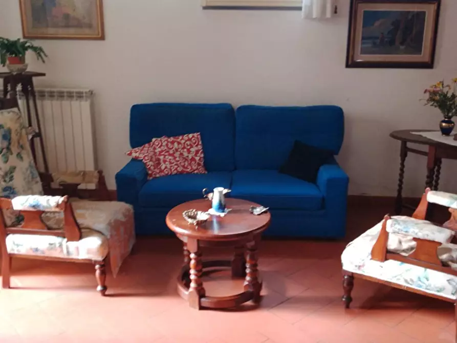 Immagine 10 di Appartamento in vendita  a Livorno