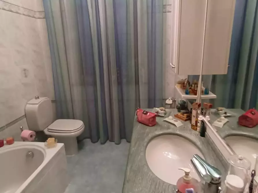 Immagine 15 di Villa in vendita  a Pescaglia