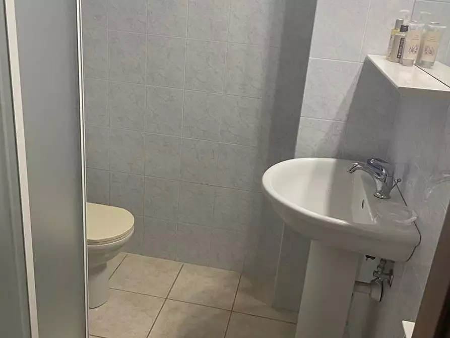 Immagine 37 di Villetta a schiera in vendita  a Carrara