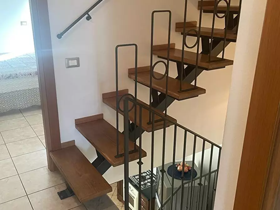 Immagine 27 di Villetta a schiera in vendita  a Carrara