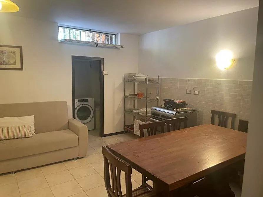 Immagine 35 di Villetta a schiera in vendita  a Carrara