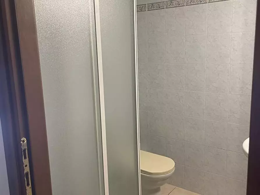 Immagine 38 di Villetta a schiera in vendita  a Carrara