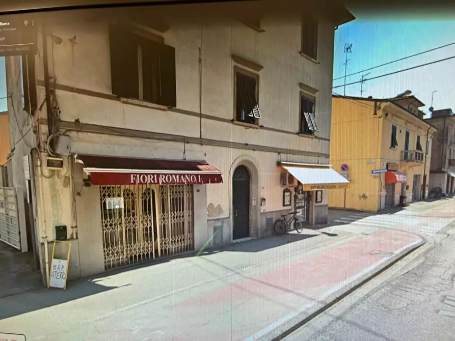 Immagine 5 di Locale commerciale in affitto  a Pontedera