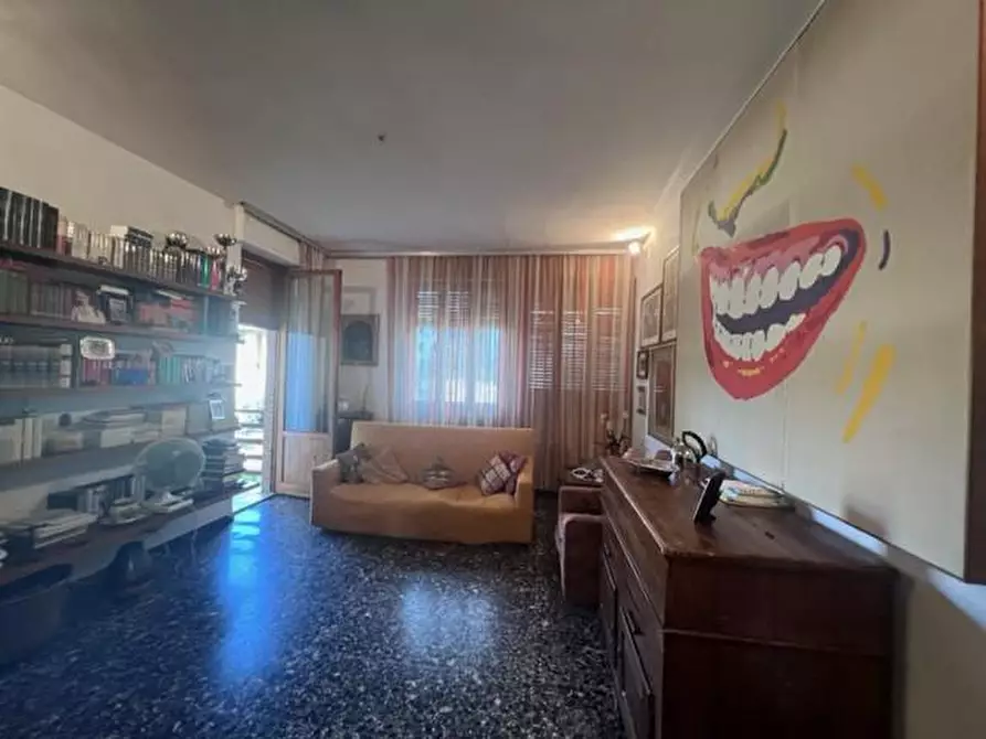 Immagine 3 di Appartamento in vendita  a Siena